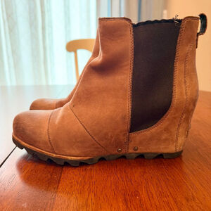 Sorel‎ Joan of Artic Wedge Chelsea Boots Leather Brown Size 10.5